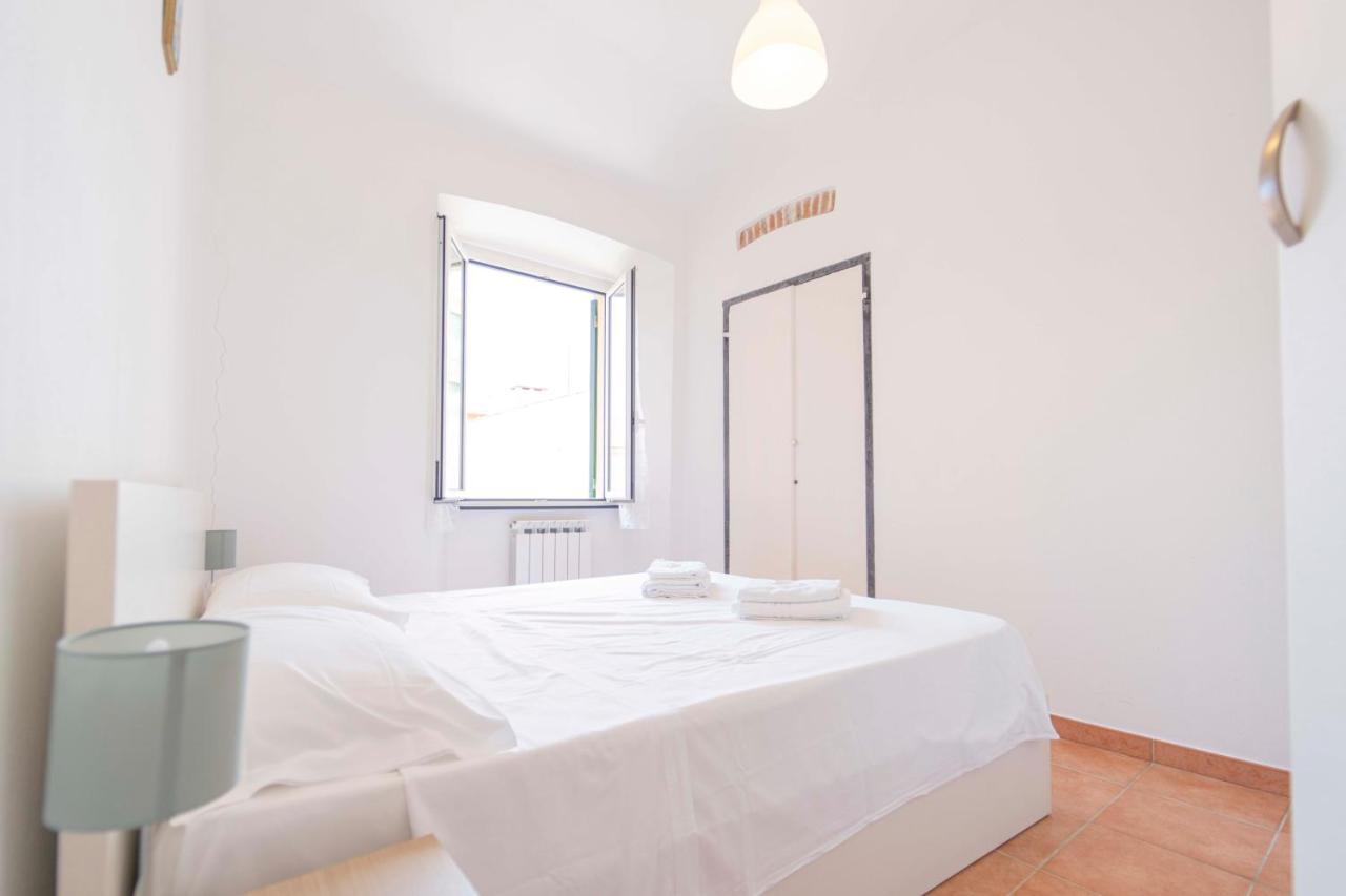 096 - Casa Al Borgo Cavi Di Lavagna, 150 Metri Dal Mare Leilighet Eksteriør bilde